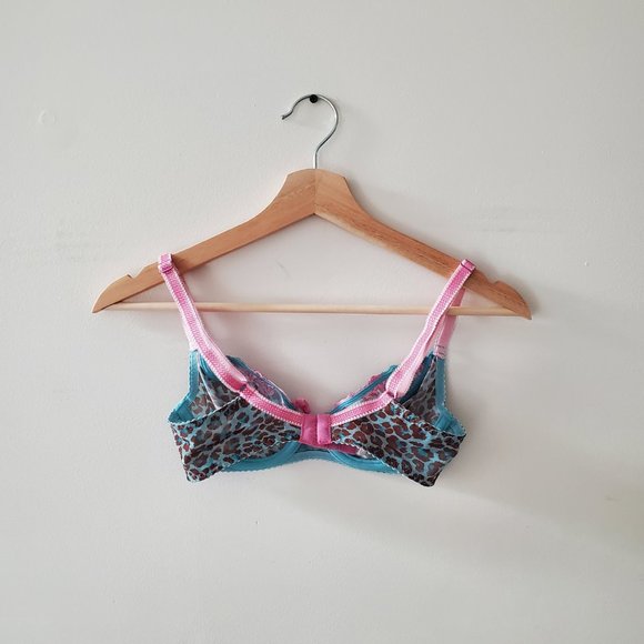 Freya Full Cup Bra in 28D - Like New! - Blue/Brown Leopard Print with Pink Trim - Picture 3 of 4